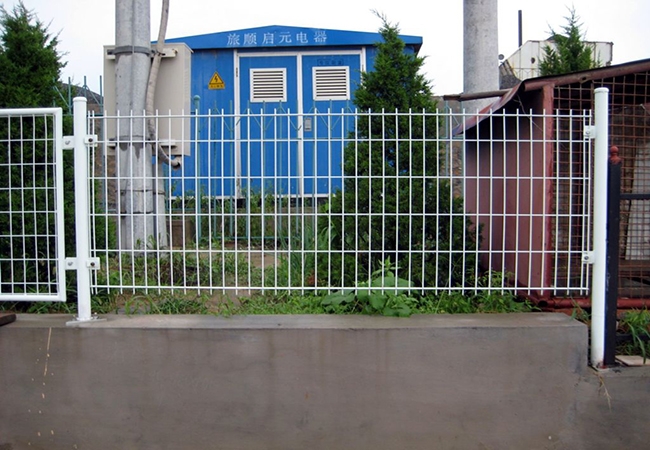 甄特护栏｜江西省产业园双边丝护栏场地隔离改造工程案例